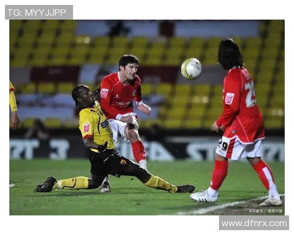 巴恩斯利与女王公园的激烈对决谁能在这场比赛中笑到最后