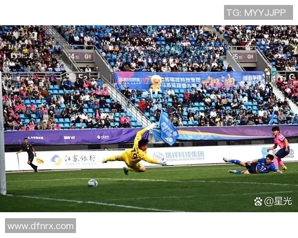 河床队与查卡里塔青年队的激烈对决展现足球魅力与团队精神